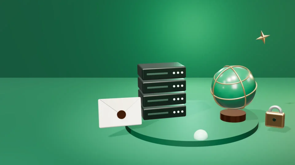 Serverstabel, globus, konvolutt og hengelås